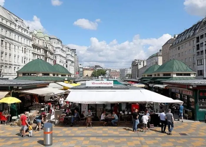 Bright, Lovely And Quiet At The Heart Of Vienna, Nachmarkt, Center *